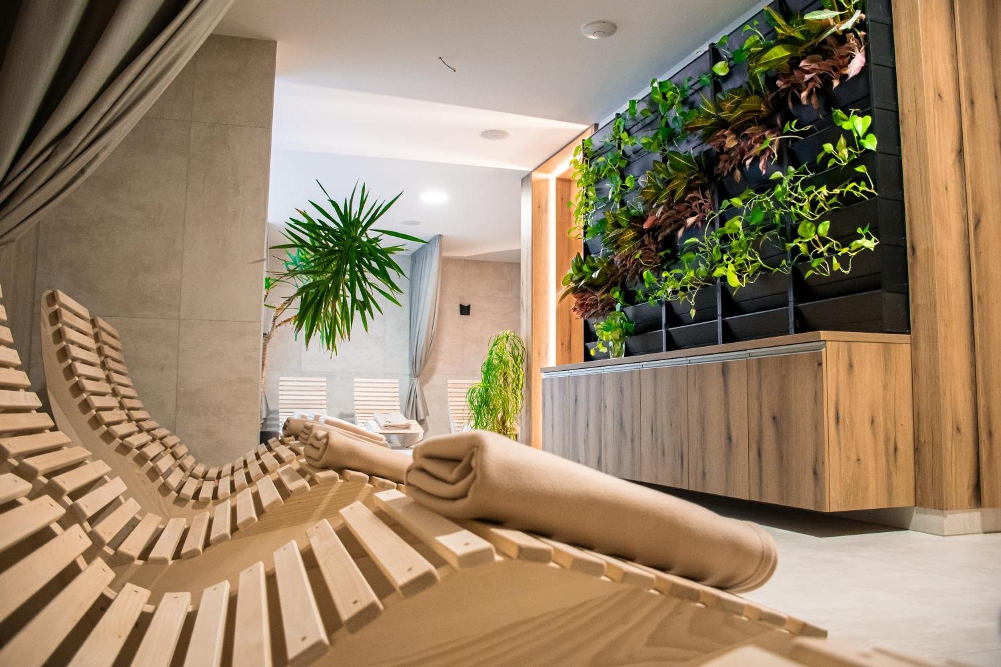 Rm Hotel Wellness & Congress Prievidza Exterior photo