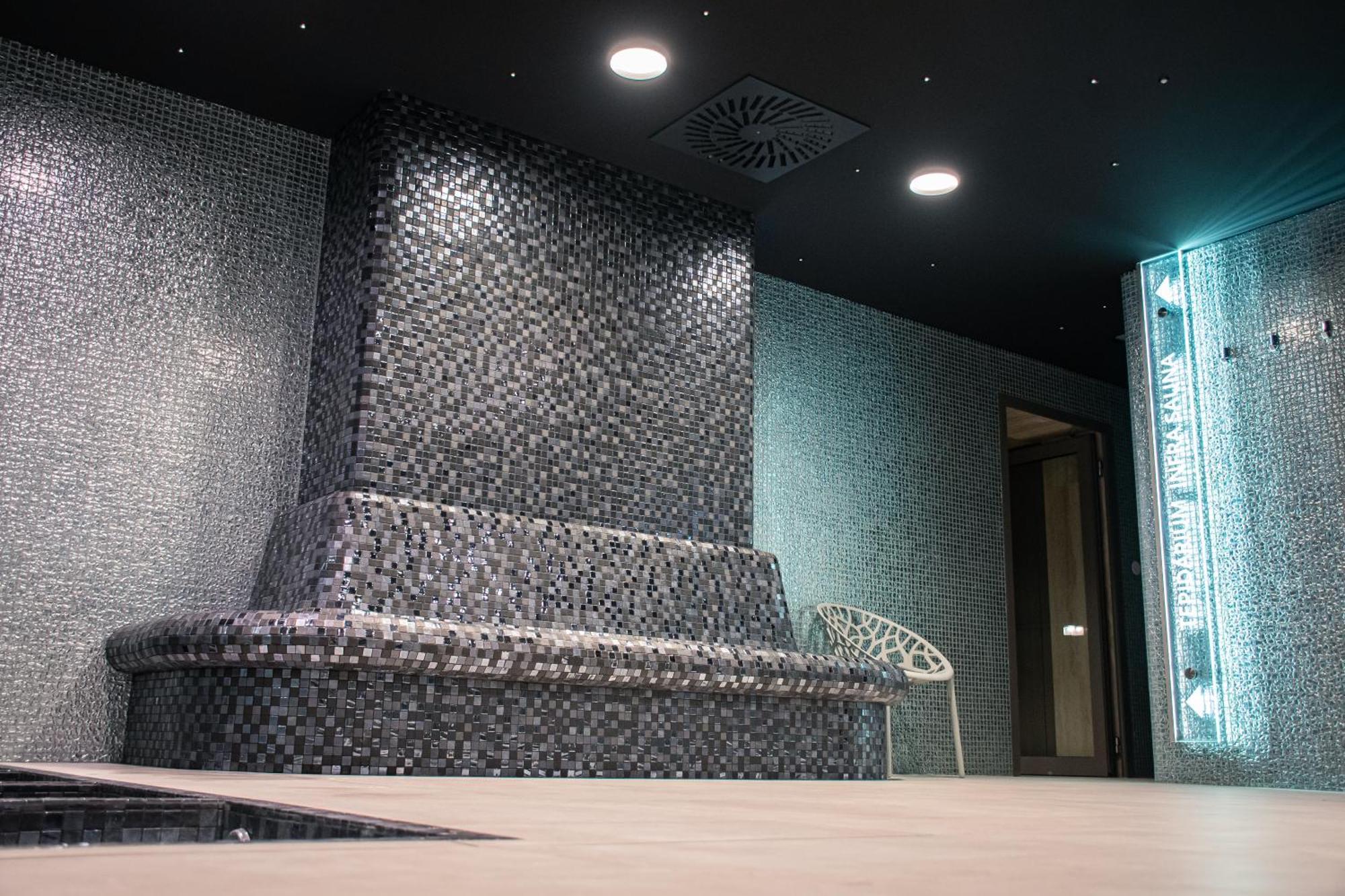 Rm Hotel Wellness & Congress Prievidza Exterior photo