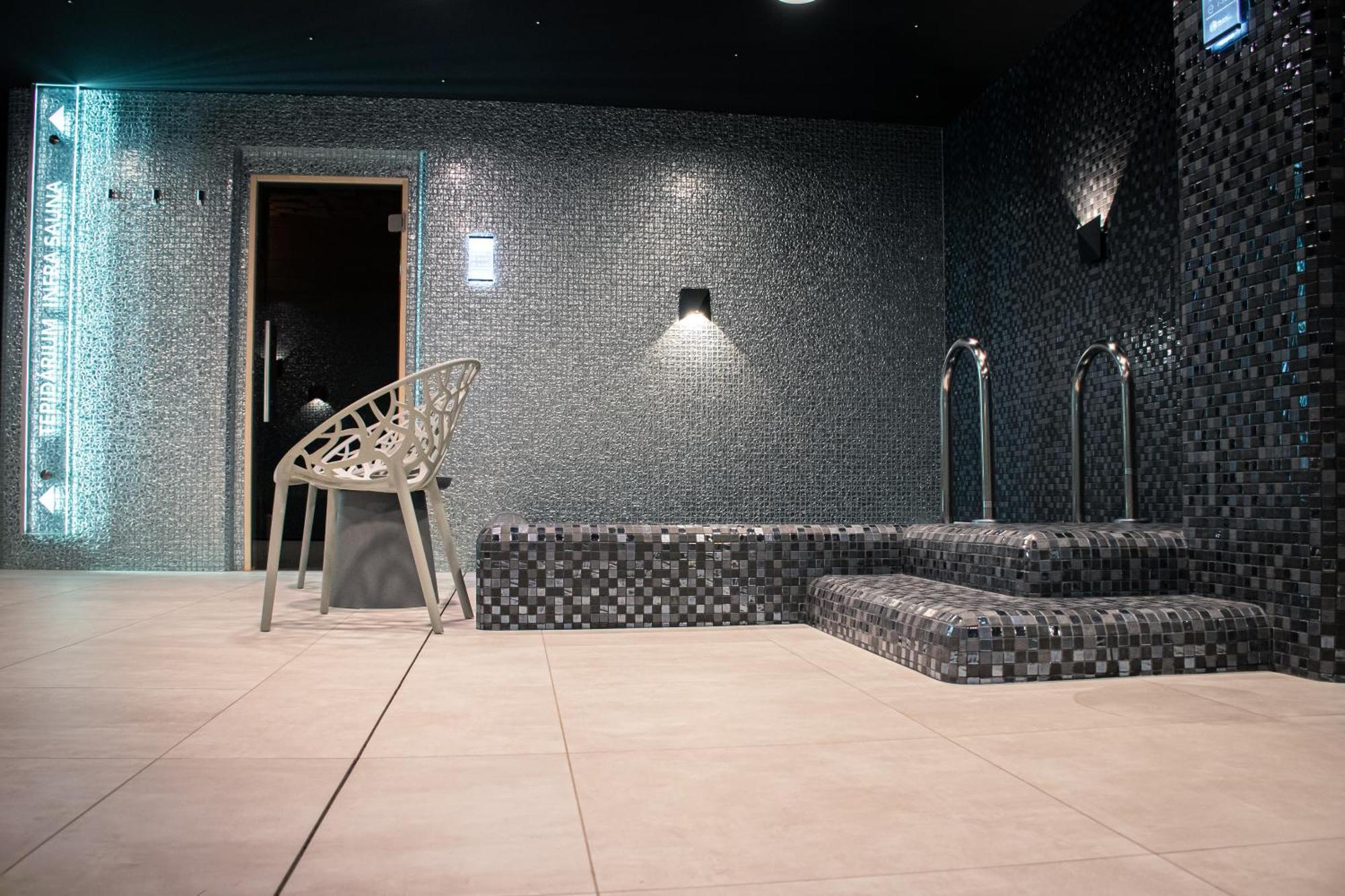 Rm Hotel Wellness & Congress Prievidza Exterior photo