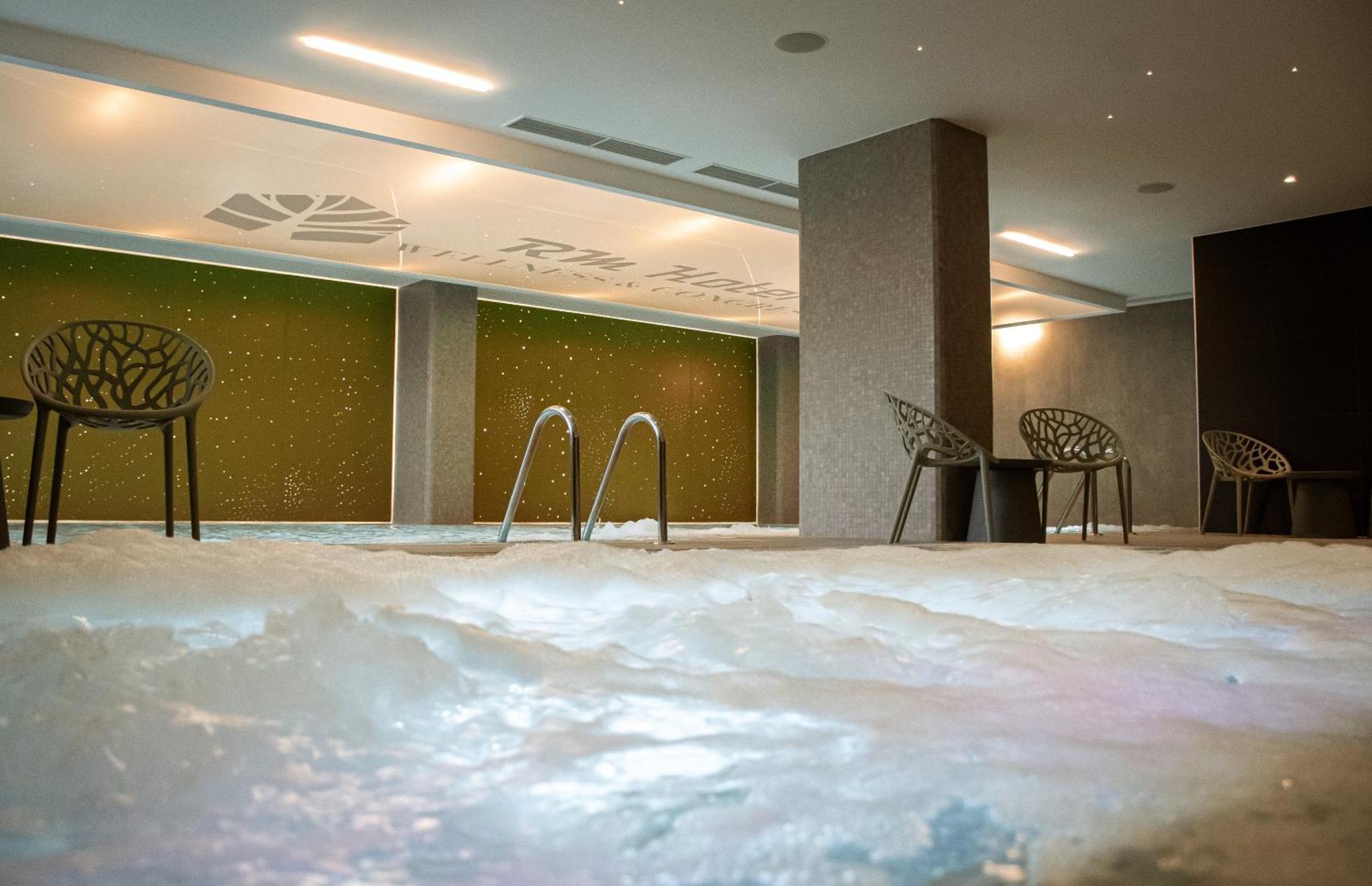 Rm Hotel Wellness & Congress Prievidza Exterior photo