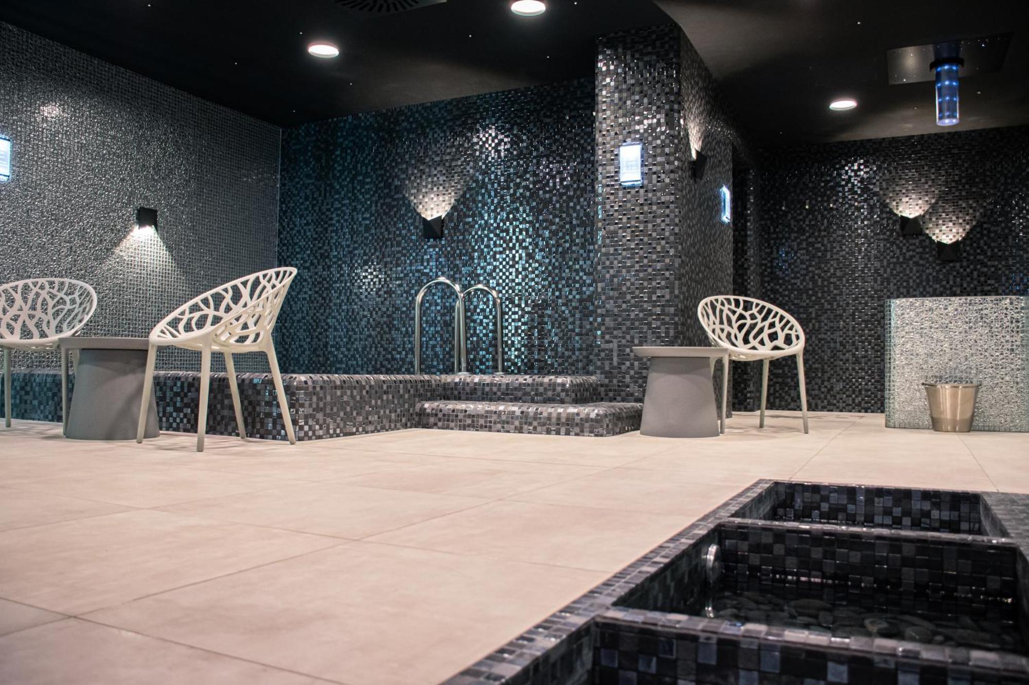 Rm Hotel Wellness & Congress Prievidza Exterior photo