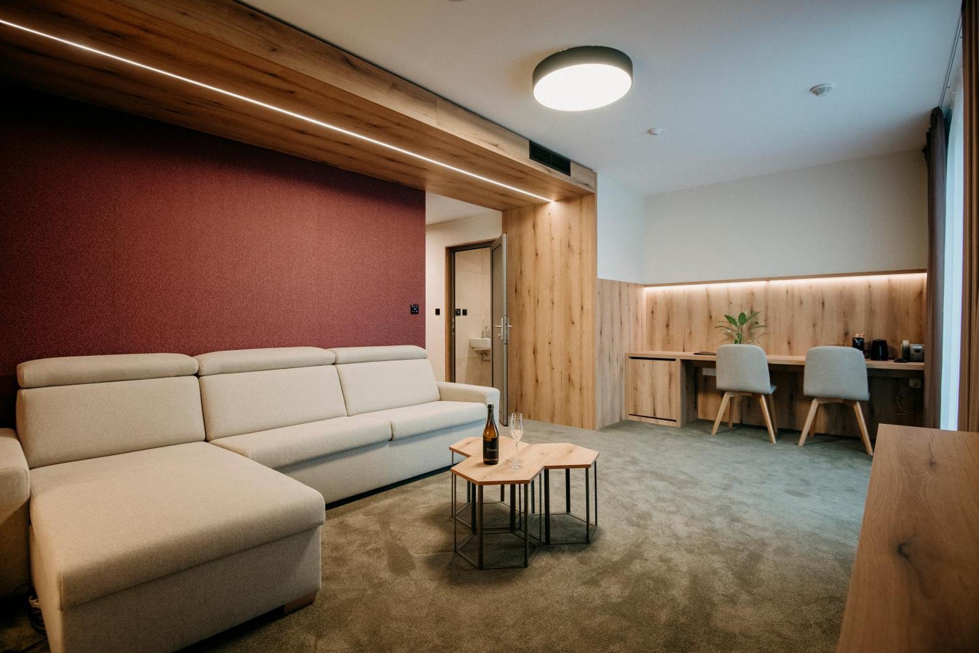 Rm Hotel Wellness & Congress Prievidza Exterior photo