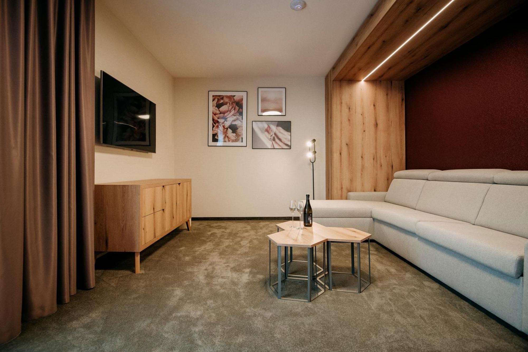 Rm Hotel Wellness & Congress Prievidza Exterior photo