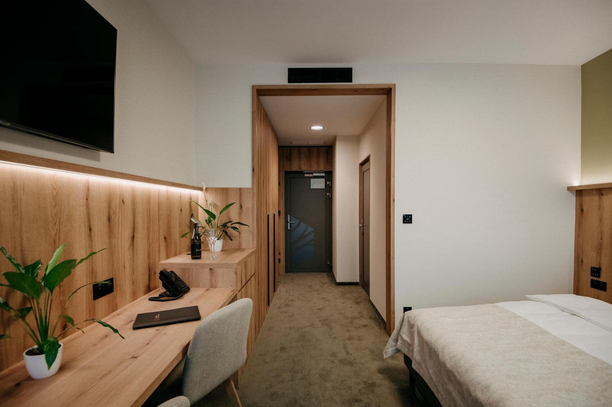 Rm Hotel Wellness & Congress Prievidza Exterior photo